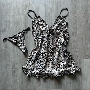 CINEMA ETOILE LINGERIE Vintage 90's Cheetah/Leopard Babydoll Dress with Thong